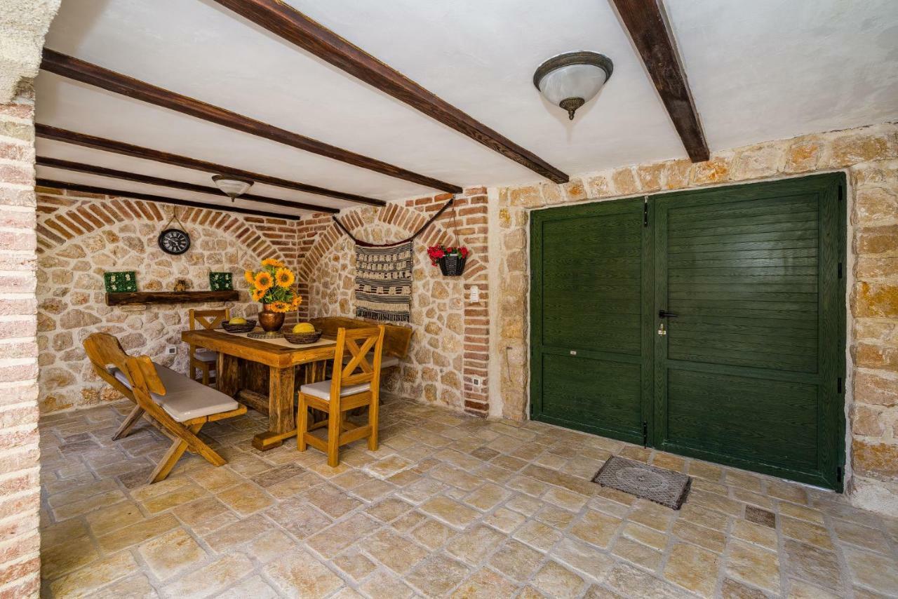 Vila Stone House Ražanac Exteriér fotografie